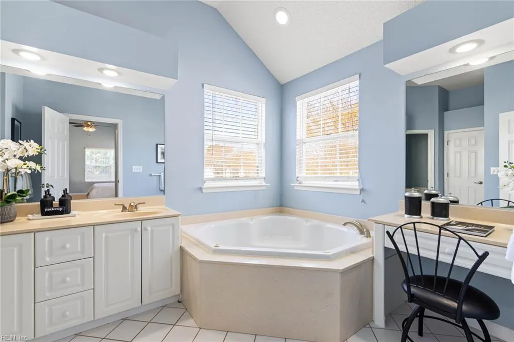 Virginia Beach, Virginia 23451, United States, 4 Bedrooms Bedrooms, ,3 BathroomsBathrooms,Residential,Active,106467