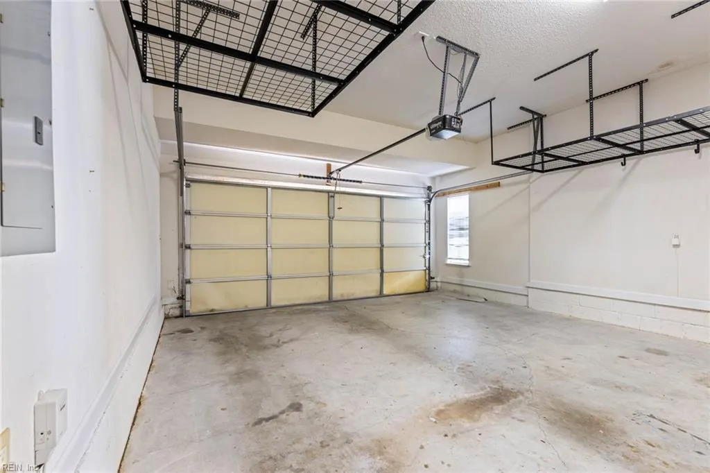 Virginia Beach, Virginia 23451, United States, 4 Bedrooms Bedrooms, ,3 BathroomsBathrooms,Residential,Active,106467