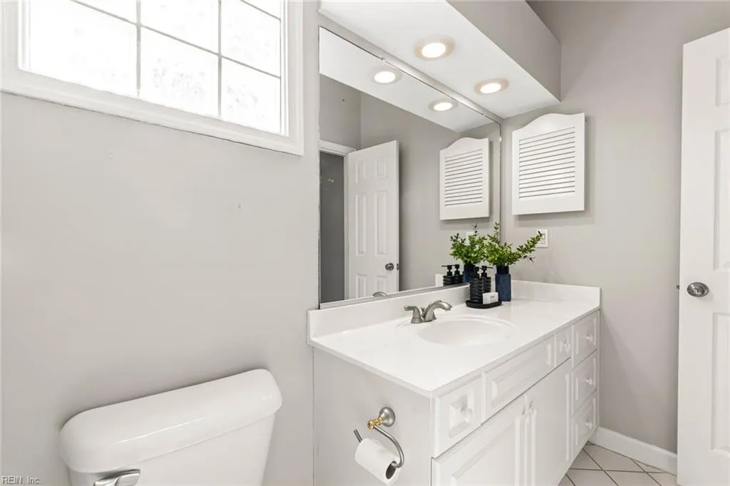 Virginia Beach, Virginia 23451, United States, 4 Bedrooms Bedrooms, ,3 BathroomsBathrooms,Residential,Active,106467