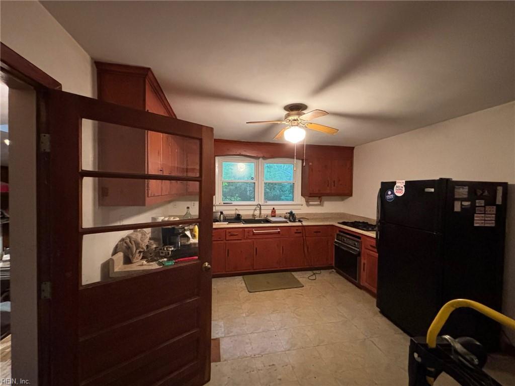 Photo of 23 Beacon Road, Portsmouth, VA 23702 (MLS # 10658349)