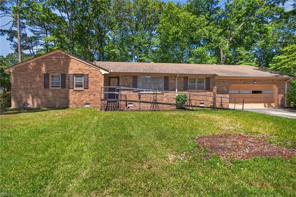 Photo of 600 Larkspur Road, Portsmouth, VA 23703 (MLS # 10633945)