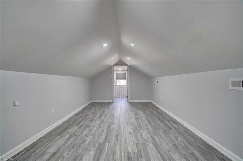 Portsmouth, Virginia 23701, United States, 2 Bedrooms Bedrooms, ,2 BathroomsBathrooms,Residential,Active,88649