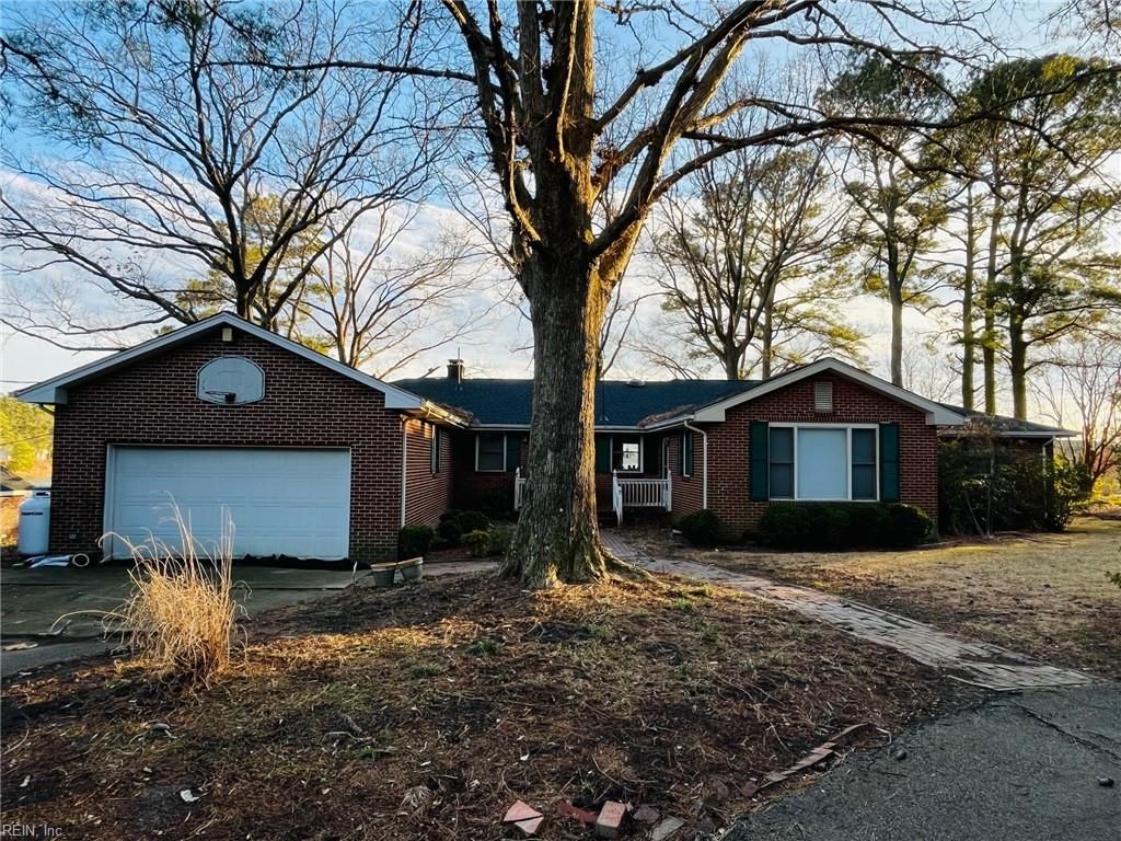 Photo of 1701 Catherine Court, Virginia Beach, VA 23454 (MLS # 10620870)