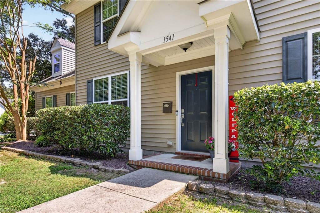 Photo of 1541 Indiana Avenue, Virginia Beach, VA 23454 (MLS # 10643084)