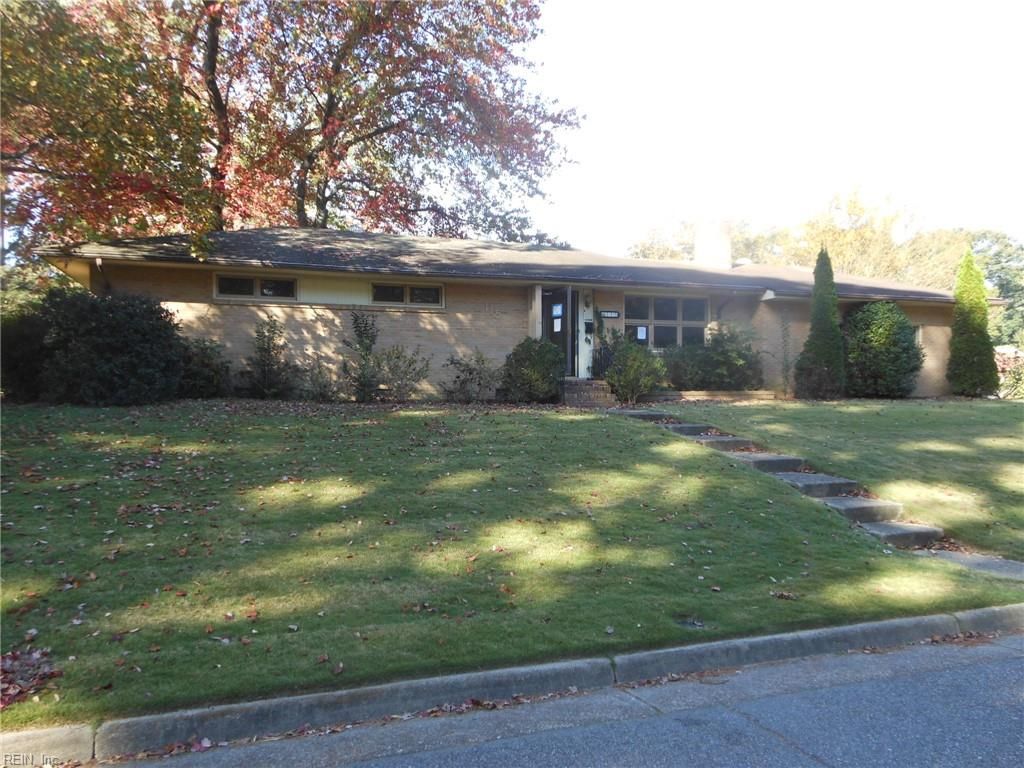 Photo of 115 Glade Road, Newport News, VA 23606 (MLS # 10608637)