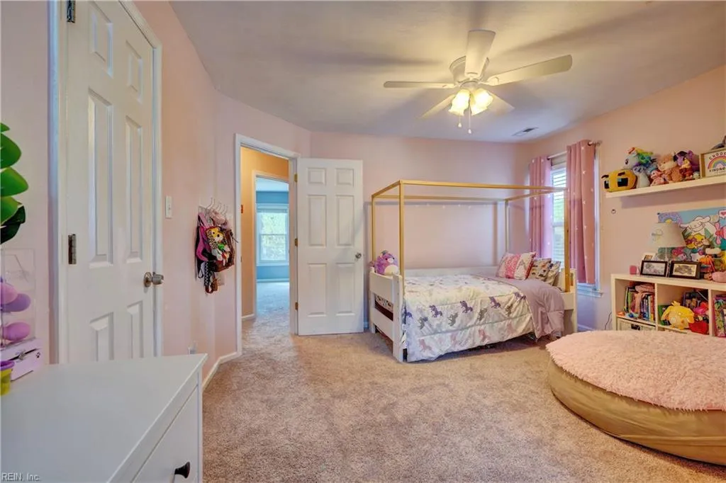 Chesapeake, Virginia 23322, United States, 4 Bedrooms Bedrooms, ,3 BathroomsBathrooms,Residential,Pending,120382