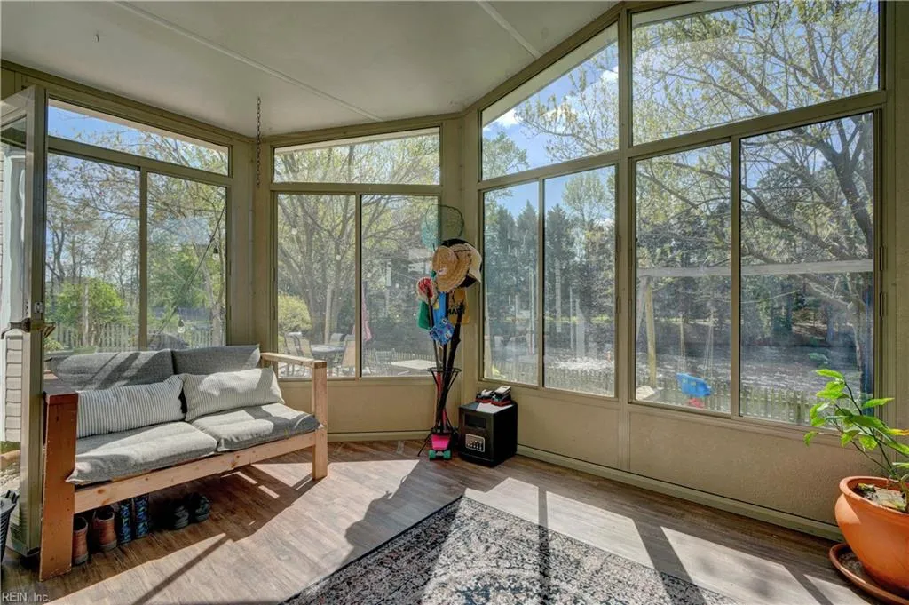 Chesapeake, Virginia 23322, United States, 4 Bedrooms Bedrooms, ,3 BathroomsBathrooms,Residential,Pending,120382