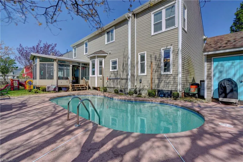 Chesapeake, Virginia 23322, United States, 4 Bedrooms Bedrooms, ,3 BathroomsBathrooms,Residential,Pending,120382