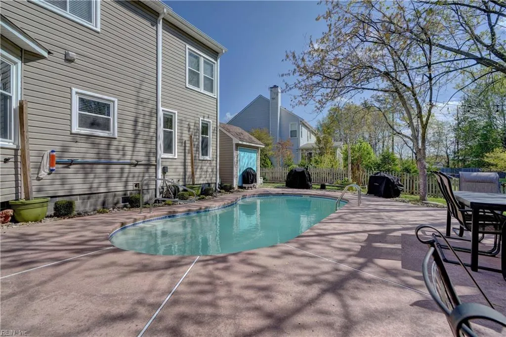 Chesapeake, Virginia 23322, United States, 4 Bedrooms Bedrooms, ,3 BathroomsBathrooms,Residential,Pending,120382