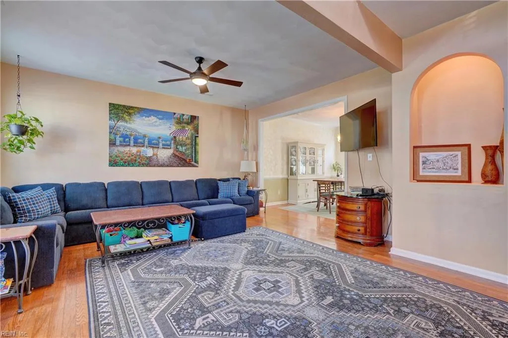 Chesapeake, Virginia 23322, United States, 4 Bedrooms Bedrooms, ,3 BathroomsBathrooms,Residential,Pending,120382