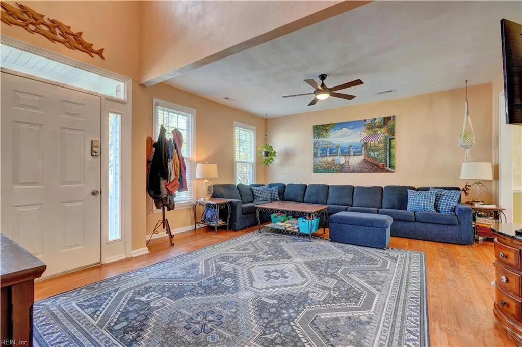 Chesapeake, Virginia 23322, United States, 4 Bedrooms Bedrooms, ,3 BathroomsBathrooms,Residential,Pending,120382