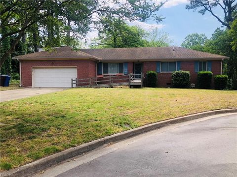 Photo of 552 Crown Crescent, Chesapeake, VA 23325 (MLS # 10631684)