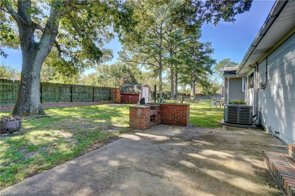 Norfolk, Virginia 23505, United States, 4 Bedrooms Bedrooms, ,2 BathroomsBathrooms,Residential,Active,233711