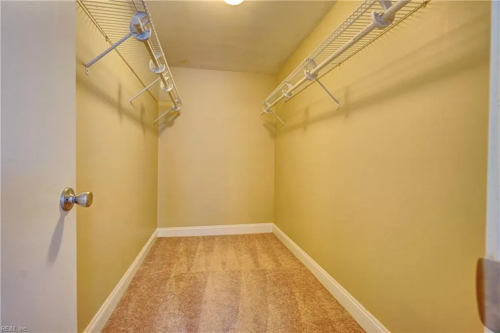 Norfolk, Virginia 23505, United States, 4 Bedrooms Bedrooms, ,2 BathroomsBathrooms,Residential,Active,233711