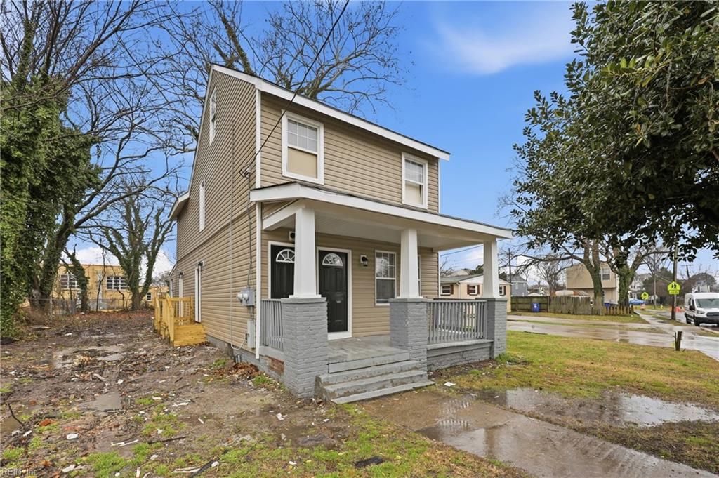 Photo of 1521 Cary Avenue, Norfolk, VA 23504 (MLS # 10622809)