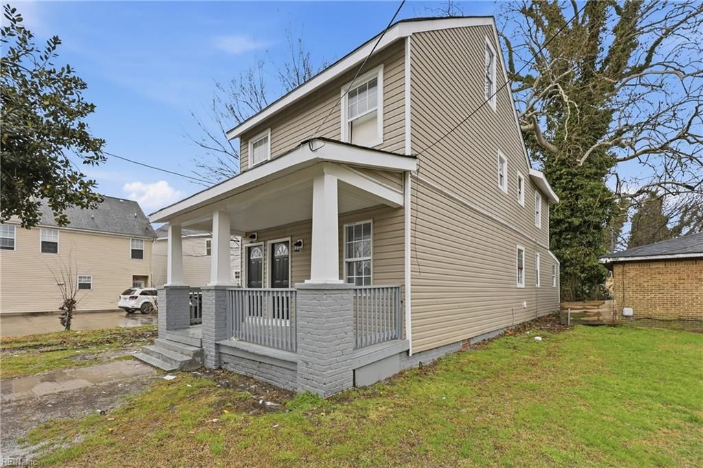 Photo of 1521 Cary Avenue, Norfolk, VA 23504 (MLS # 10622809)