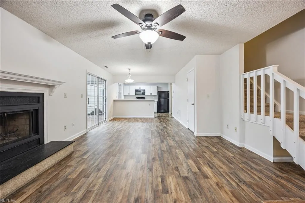 Chesapeake, Virginia 23320, United States, 2 Bedrooms Bedrooms, ,3 BathroomsBathrooms,Residential,Active,173662