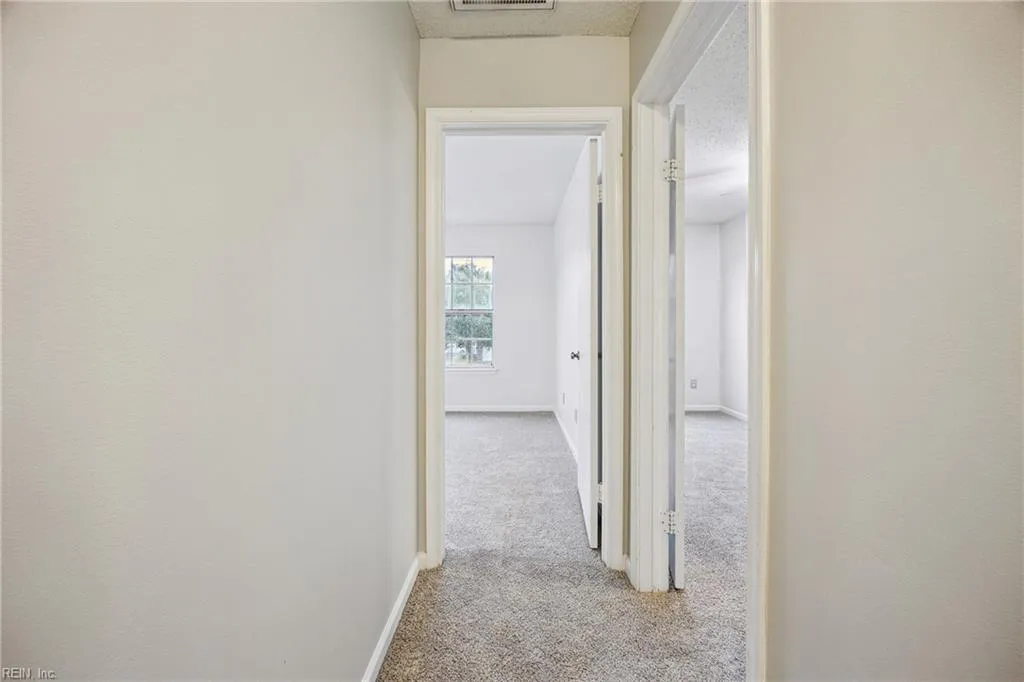 Chesapeake, Virginia 23320, United States, 2 Bedrooms Bedrooms, ,3 BathroomsBathrooms,Residential,Active,173662