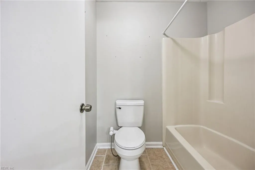 Chesapeake, Virginia 23320, United States, 2 Bedrooms Bedrooms, ,3 BathroomsBathrooms,Residential,Active,173662