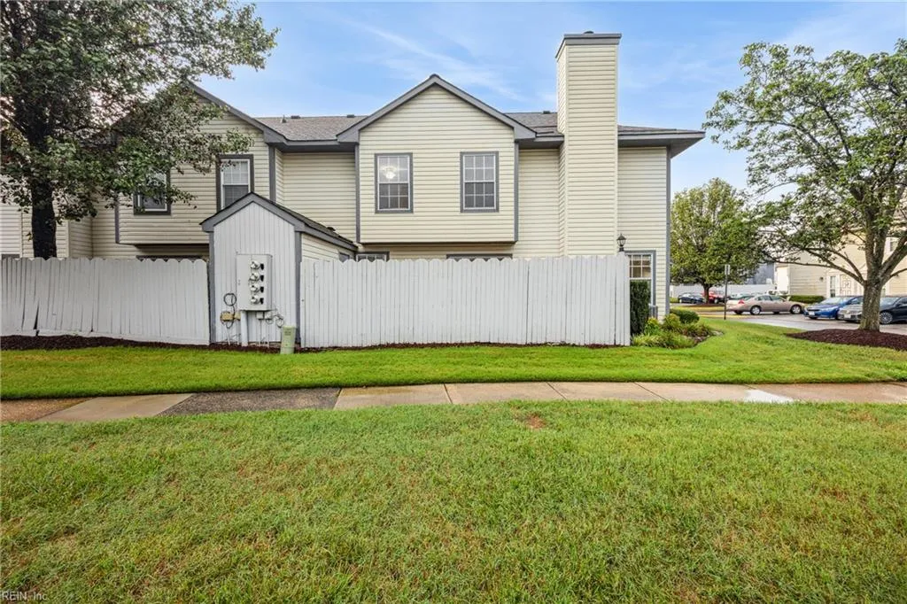 Chesapeake, Virginia 23320, United States, 2 Bedrooms Bedrooms, ,3 BathroomsBathrooms,Residential,Active,173662