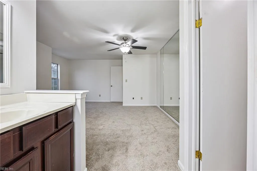 Chesapeake, Virginia 23320, United States, 2 Bedrooms Bedrooms, ,3 BathroomsBathrooms,Residential,Active,173662