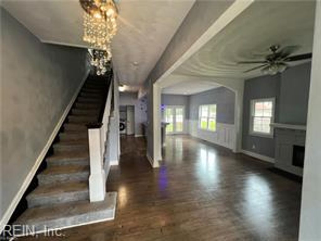Photo of 706 W 27TH Street, Norfolk, VA 23517 (MLS # 10607722)