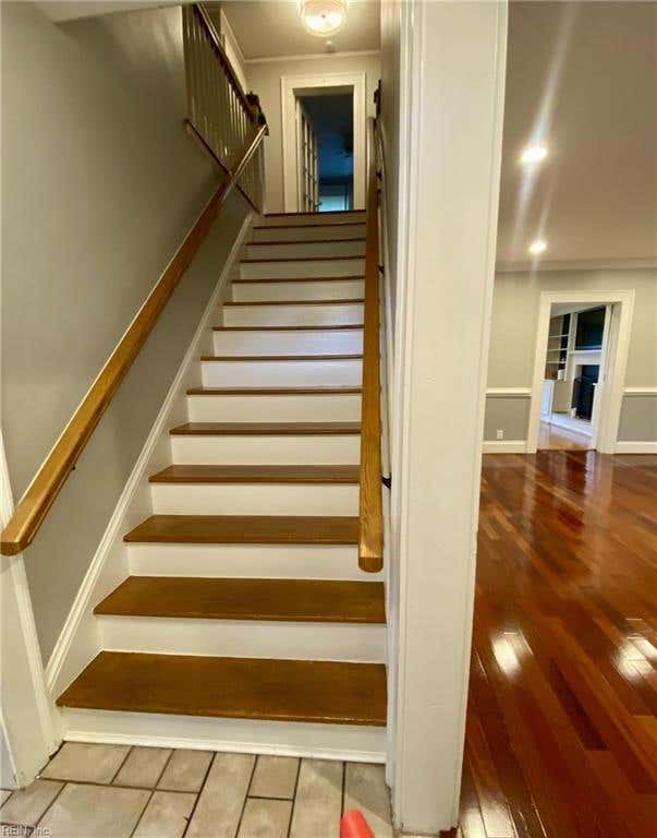 Photo of 1110 Old Brandon Avenue, Norfolk, VA 23507 (MLS # 10640282)
