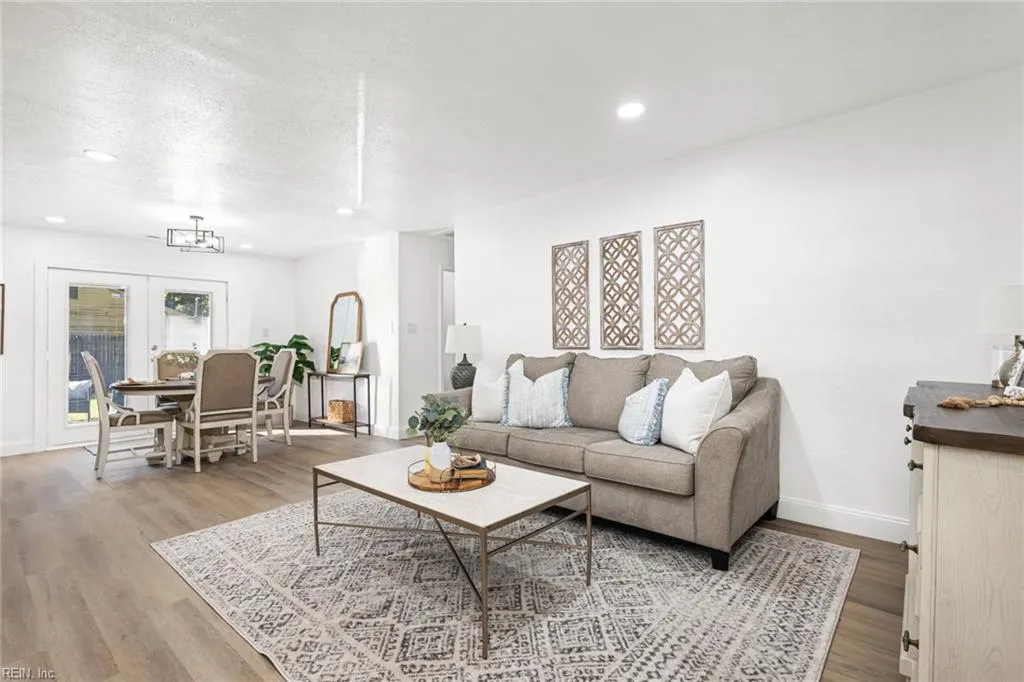 Virginia Beach, Virginia 23455, United States, 4 Bedrooms Bedrooms, ,2 BathroomsBathrooms,Residential,Active,208765