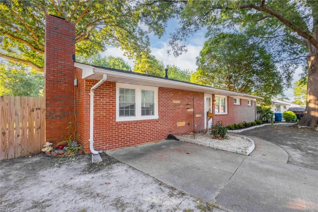 Virginia Beach, Virginia 23455, United States, 4 Bedrooms Bedrooms, ,2 BathroomsBathrooms,Residential,Active,208765