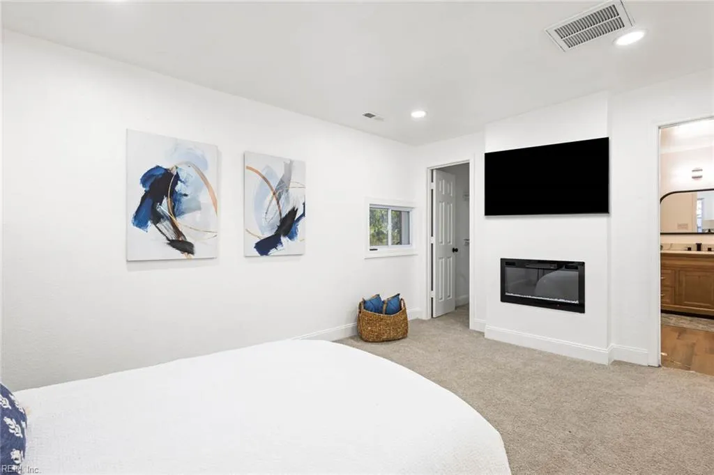 Virginia Beach, Virginia 23455, United States, 4 Bedrooms Bedrooms, ,2 BathroomsBathrooms,Residential,Active,208765