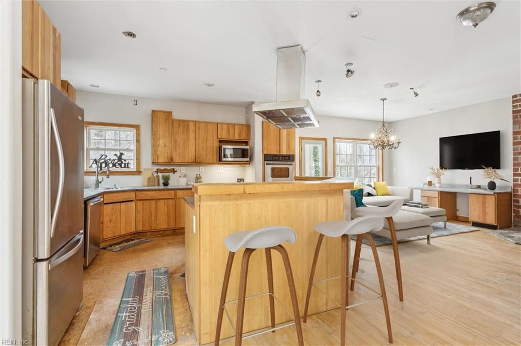 Photo of 706 Yorktown Road, Poquoson, VA 23662 (MLS # 10613110)