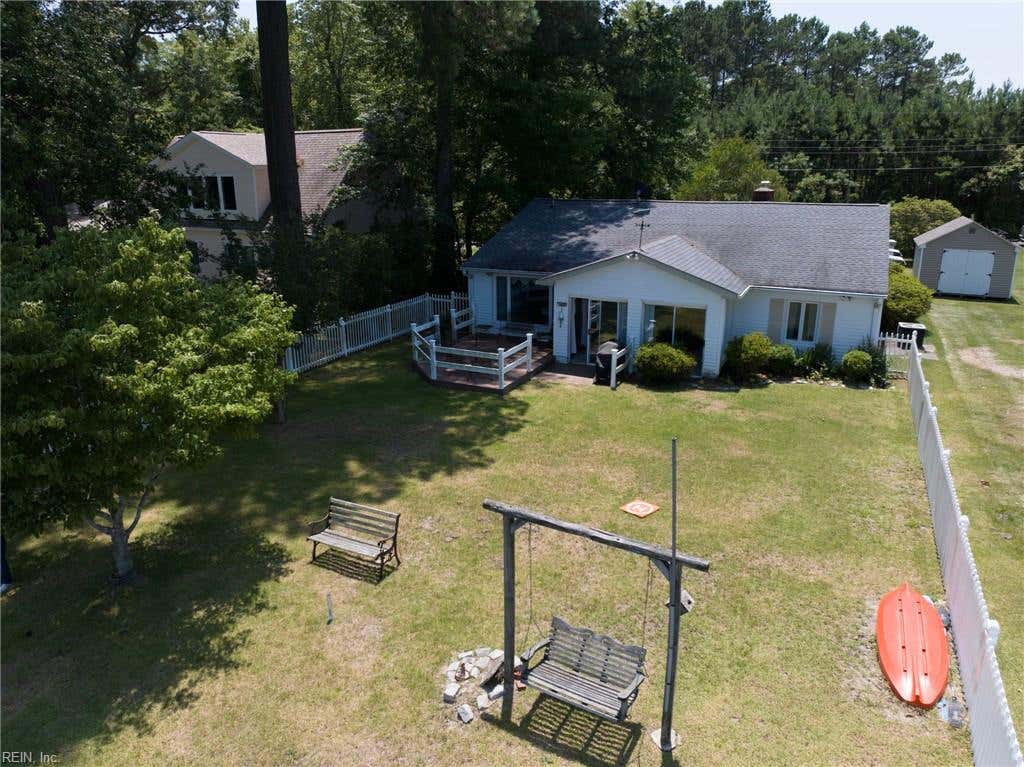 Photo of 12017 Roane Avenue, Gloucester, VA 23061 (MLS # 10642980)