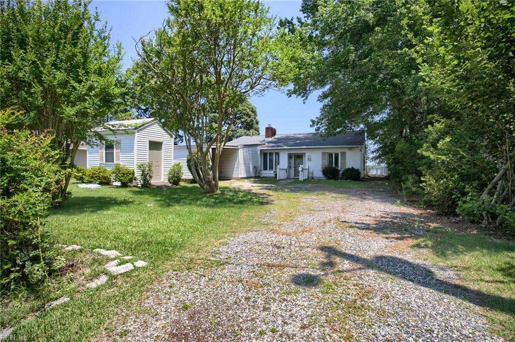 Photo of 12017 Roane Avenue, Gloucester, VA 23061 (MLS # 10642980)
