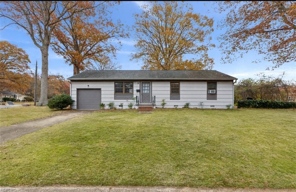 Photo of 632 Daniel Drive, Newport News, VA 23601 (MLS # 10612287)