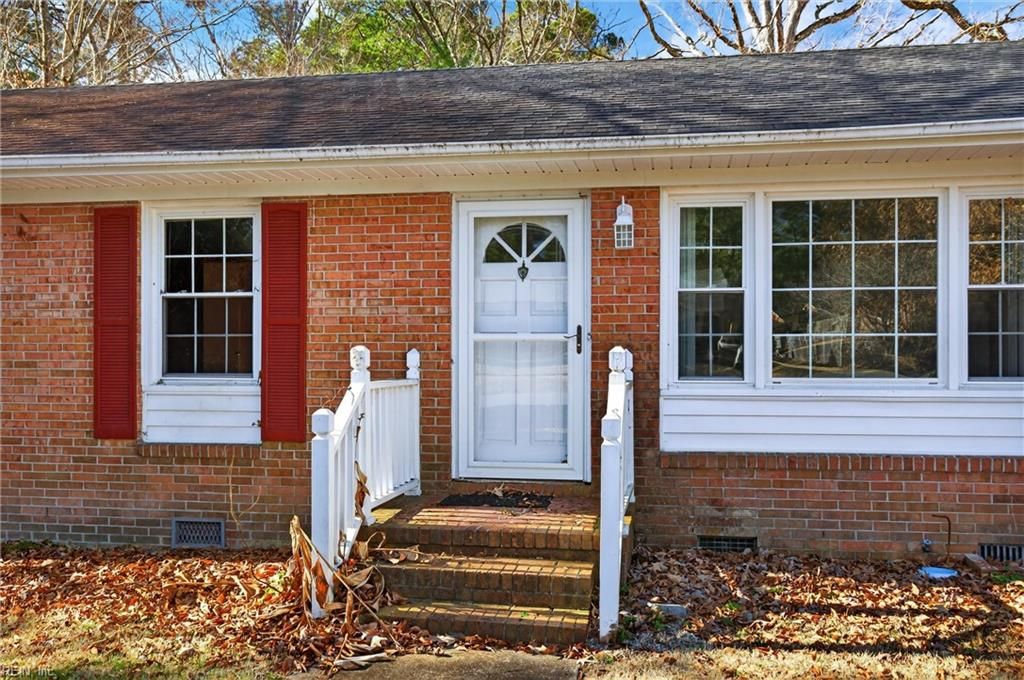 Photo of 207 Beechwood Drive, Suffolk, VA 23434 (MLS # 10616060)