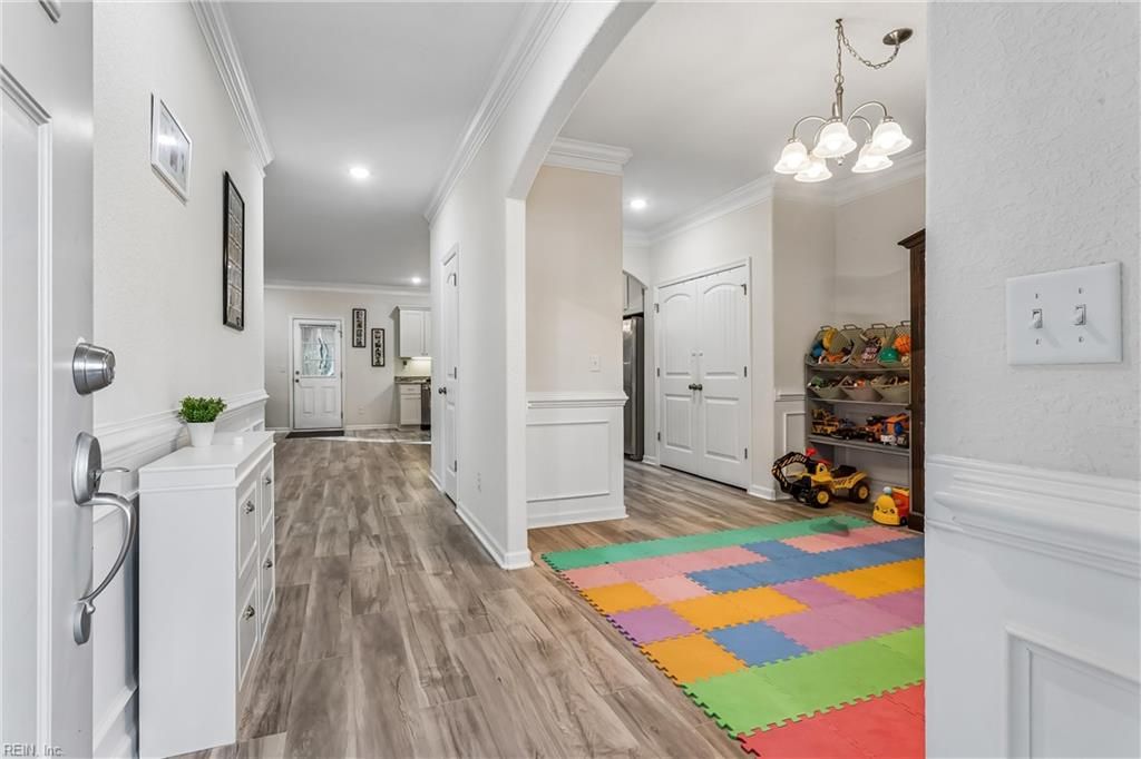 Photo of 112 SILVER ISLES Boulevard, Hampton, VA 23664 (MLS # 10629844)