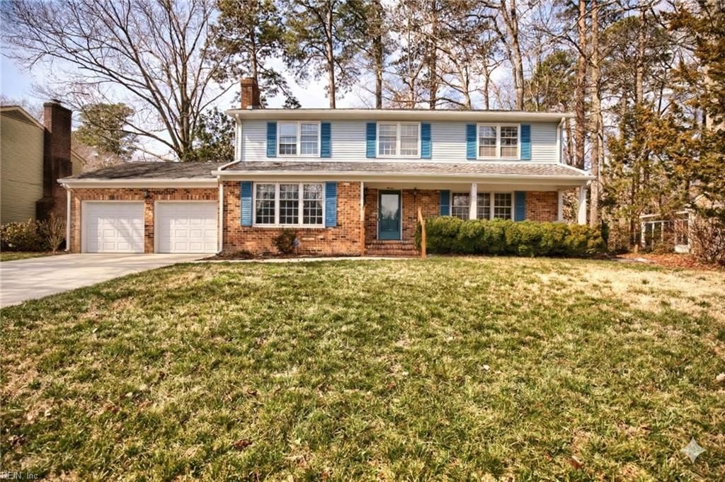 Photo of 11 Cherbourg Drive, Newport News, VA 23606 (MLS # 10622693)
