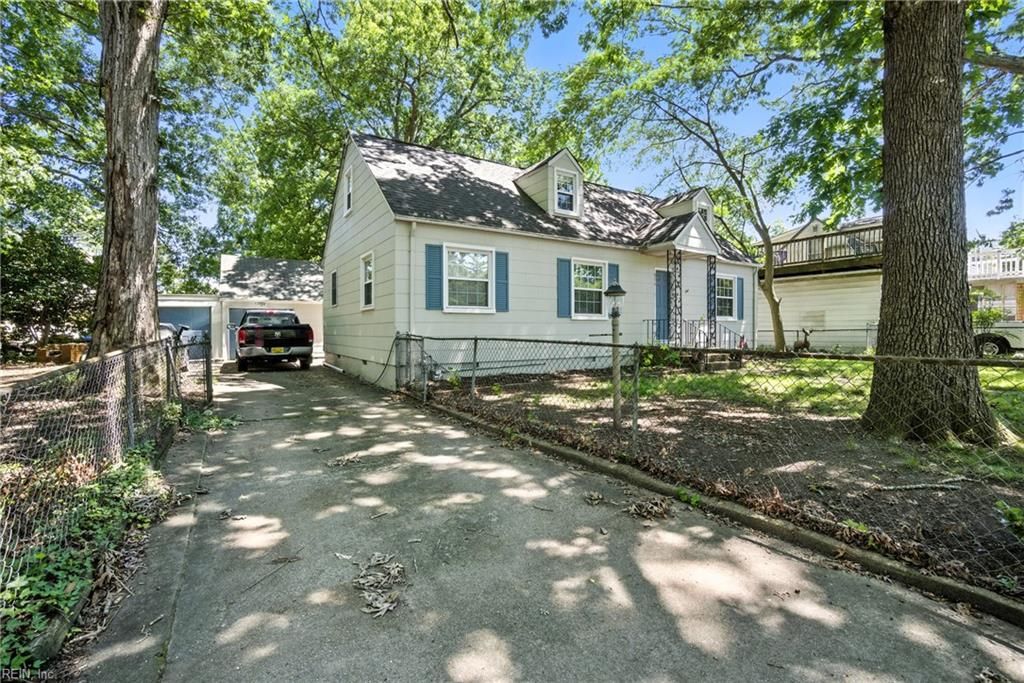 Photo of 511 Dune Street, Norfolk, VA 23503 (MLS # 10620874)