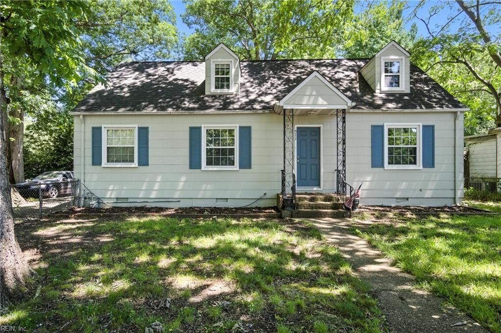 Photo of 511 Dune Street, Norfolk, VA 23503 (MLS # 10620874)