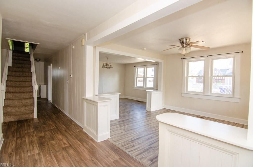 Photo of 2428 Myrtle Avenue, Norfolk, VA 23504 (MLS # 10616651)