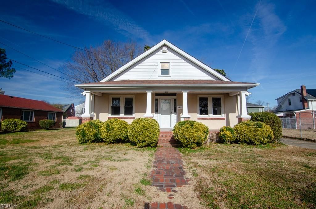 Photo of 2428 Myrtle Avenue, Norfolk, VA 23504 (MLS # 10616651)