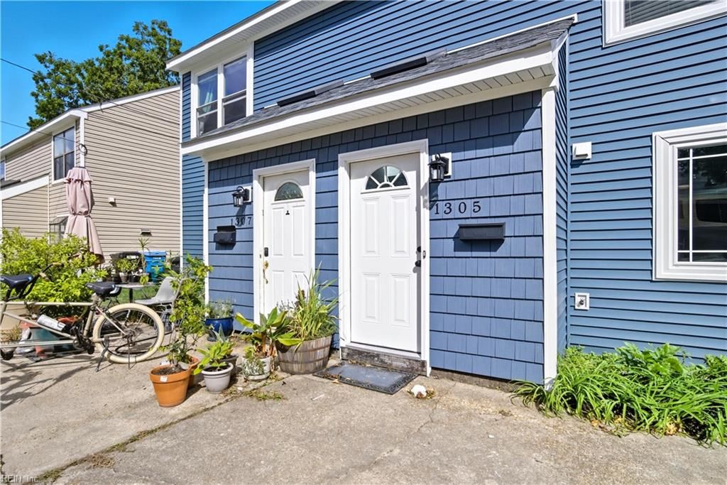 Photo of 1307 Parks Avenue, Virginia Beach, VA 23451 (MLS # 10604755)