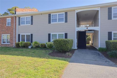 Photo of 15 Towne Square Drive, Newport News, VA 23607 (MLS # 10627717)