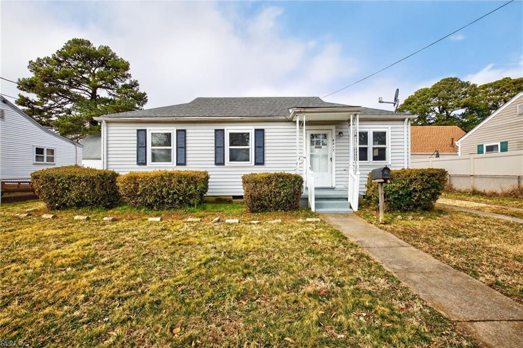 Photo of 6317 Sangamon Avenue, Norfolk, VA 23509 (MLS # 10620907)