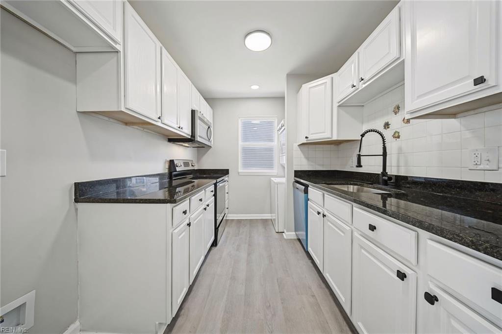 Photo of 1401 Wentworth Drive #103, Virginia Beach, VA 23453 (MLS # 10651932)