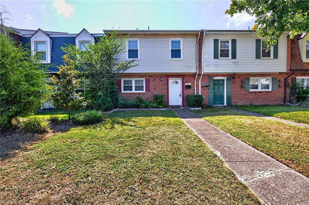 Photo of 833 Windom Place, Virginia Beach, VA 23454 (MLS # 10652507)