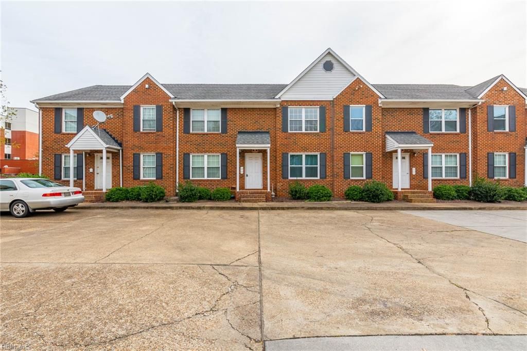 Photo of 1110 Chapel Street #6, Norfolk, VA 23502 (MLS # 10633517)