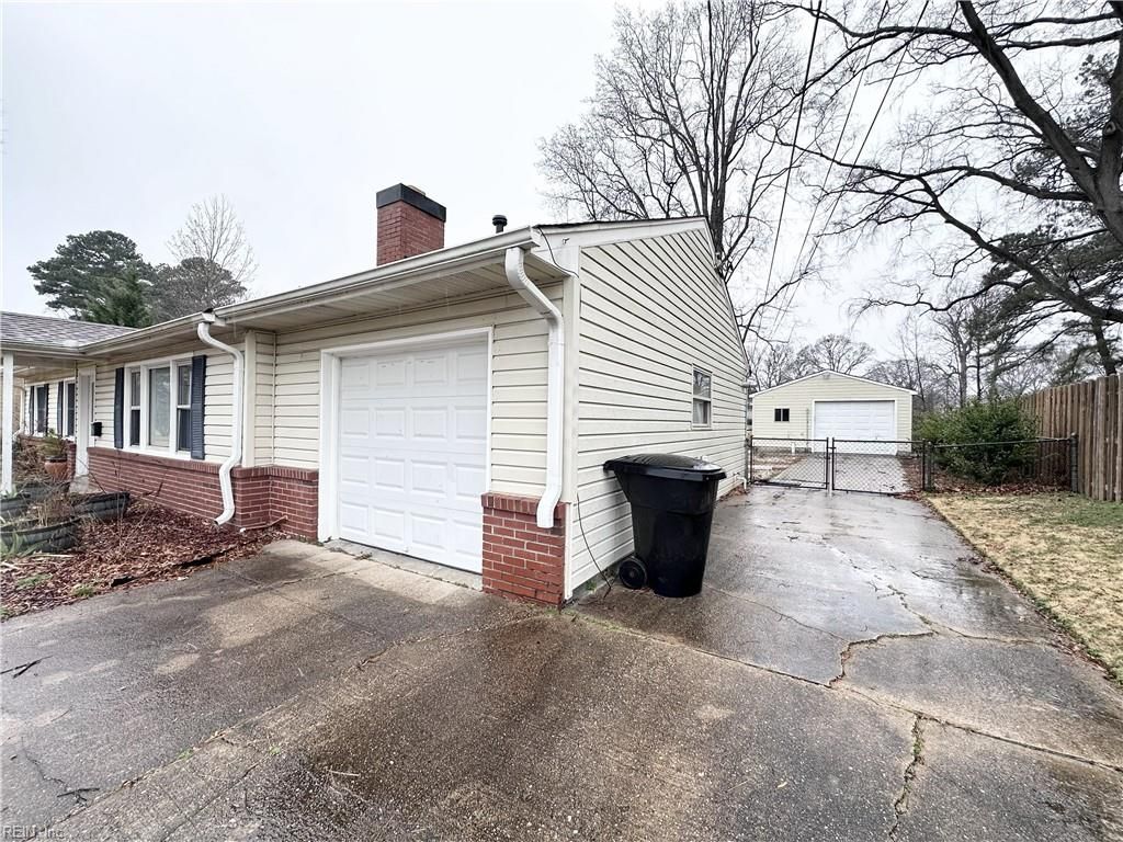 Photo of 4436 Hinsdale Street, Virginia Beach, VA 23462 (MLS # 10622747)