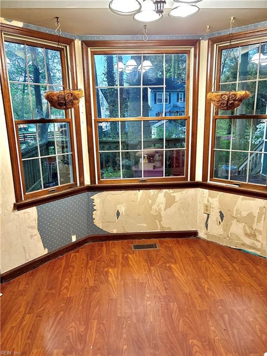 Photo of 101 Middlewood Lane, Yorktown, VA 23692 (MLS # 10628404)