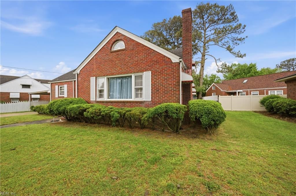 Photo of 4409 Seagrove Road, Portsmouth, VA 23703 (MLS # 10632189)